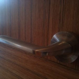 Manivelas para puertas