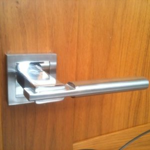 Manivelas para puertas